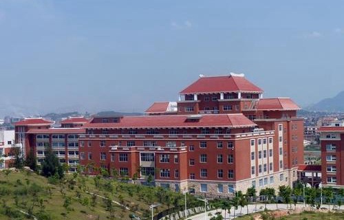 枣庄劳动局技工学校