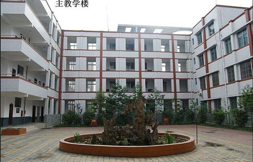 成都市恒辉技工学校