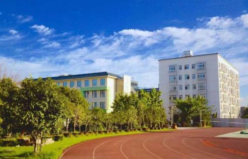 桂平市第二职业中学