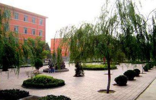 永善县溪洛镀职业技术学校