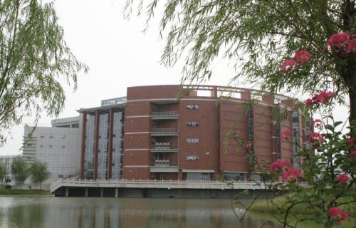 姜堰市沈高职业技术学校