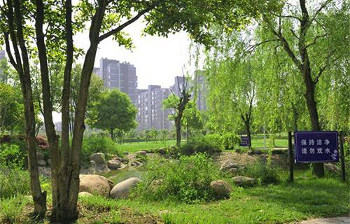 金陵石化公司化工一厂职业技术学校