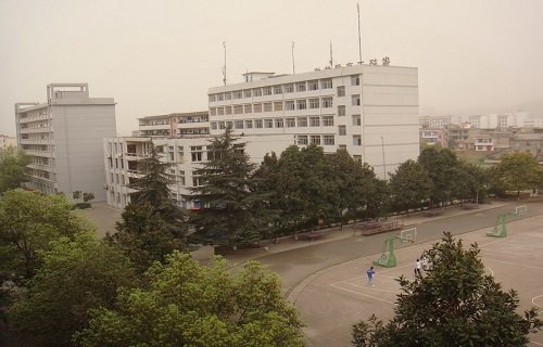 江西轻工业高级技工学校