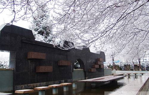 盖州市职教中心