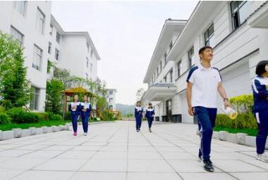 集安市职业教育中心