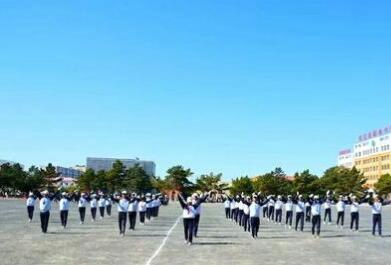 双辽市职业中专