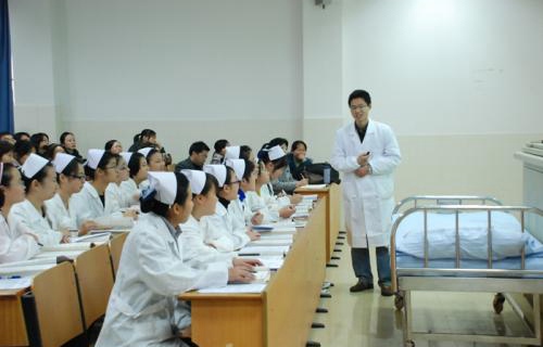 华亭县卫生职业技术学校