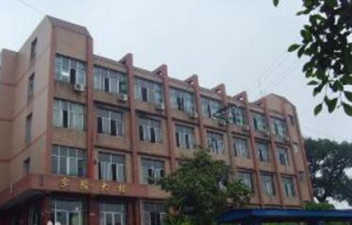 韩城市新农职业中学