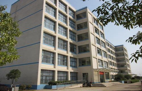 上海市房地产学校