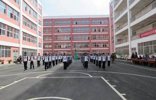 库尔勒市华山职业技术学校