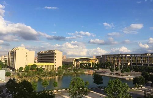 三原县西阳职业中学