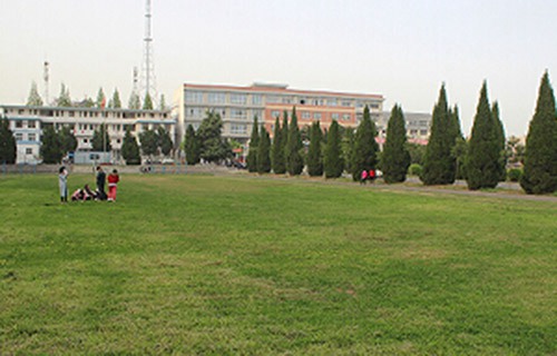 肇州县职业教育中心学校